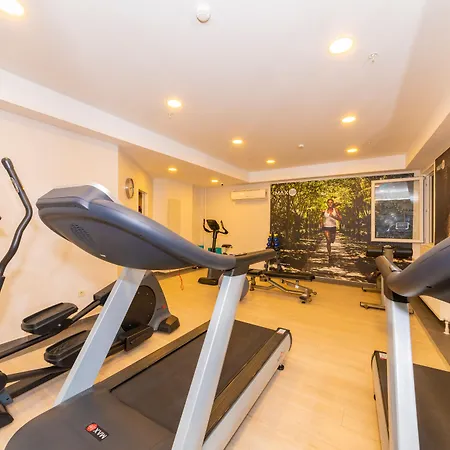 Stayso By Cloud7 Hotel