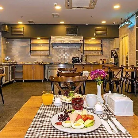 Hotel Bostay 4*