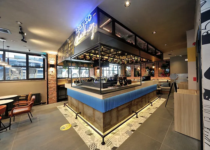 Stayso By Cloud7 Hotel