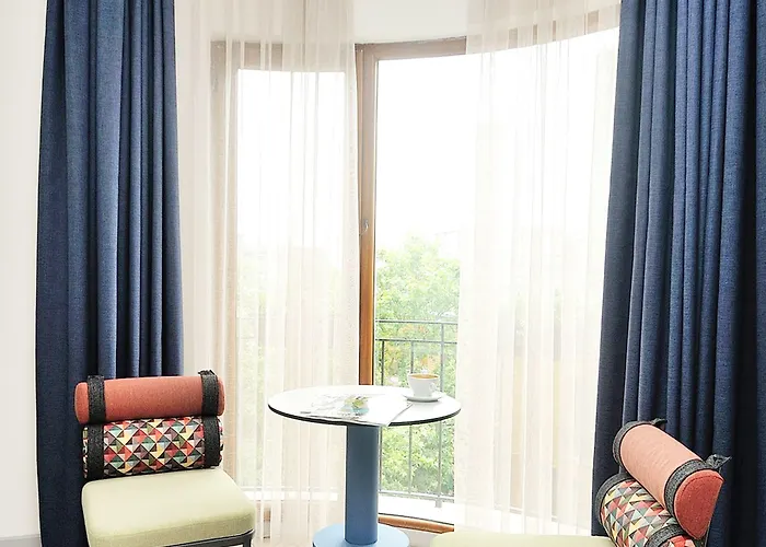 Bostay Hotel 4*